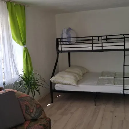 Gaeste In Der Naehe Von Krumbach Apartment *